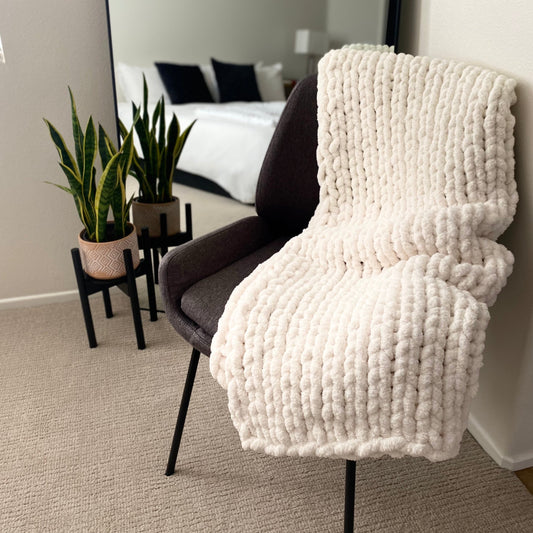 Mini Chunky Knit Blanket